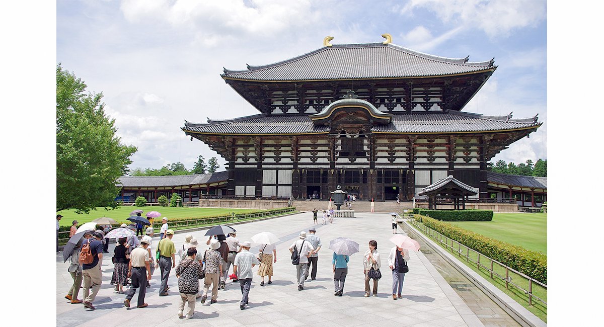 Too many tourists in Japan | イングリッシュファーム